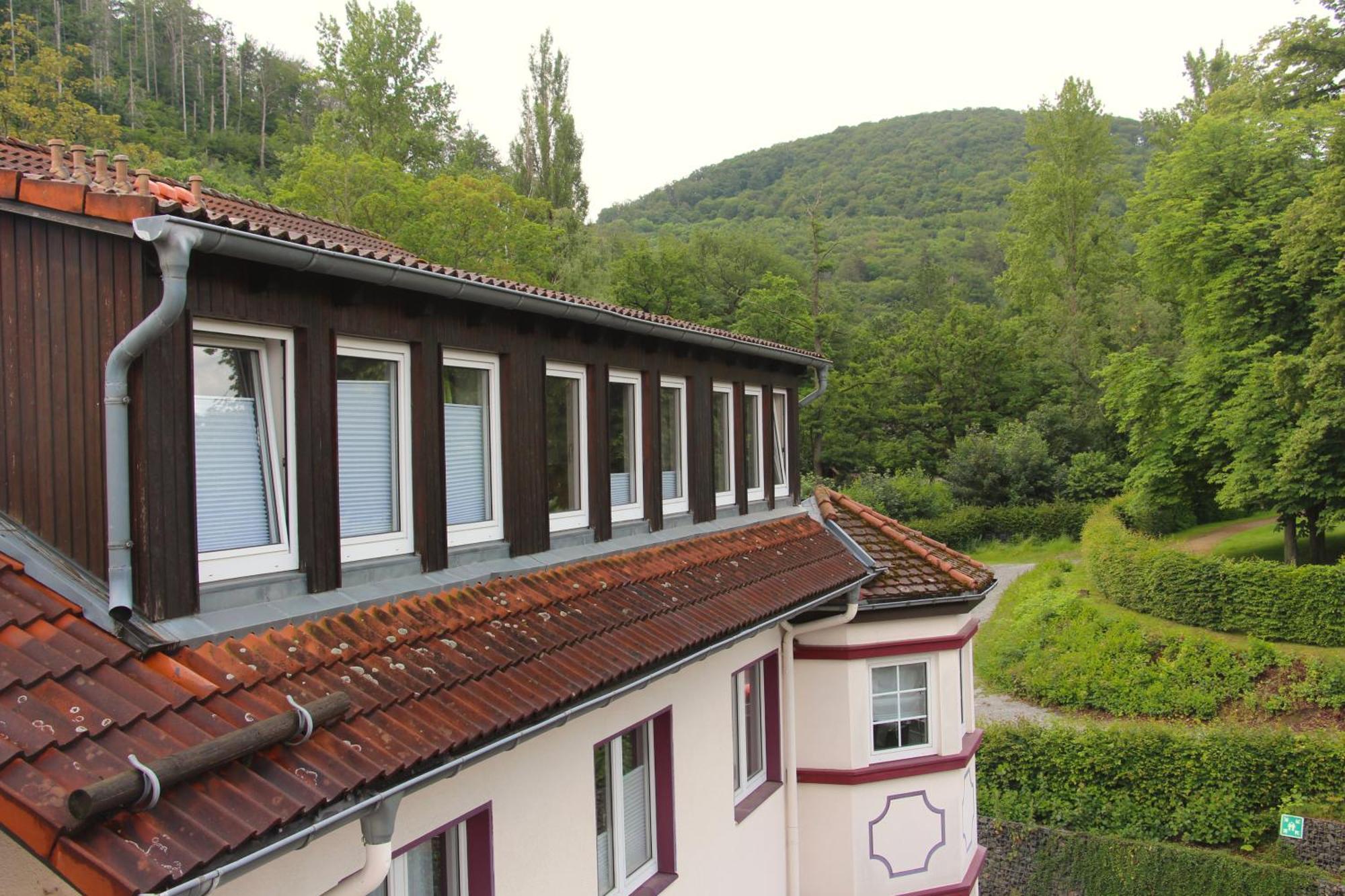 Regiohotel Germania Am Kurpark Бад-Гарцбург Экстерьер фото