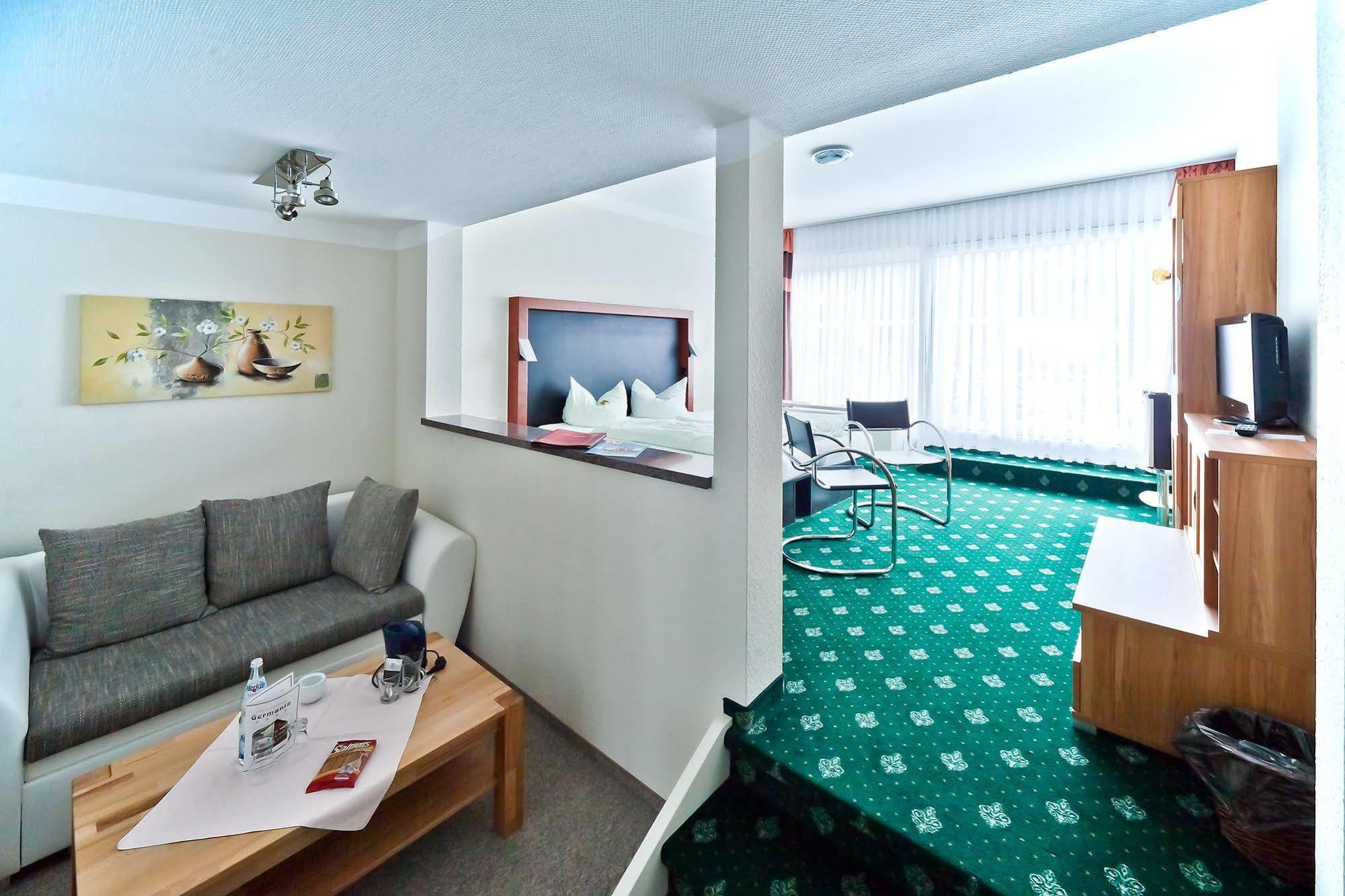 Regiohotel Germania Am Kurpark Бад-Гарцбург Экстерьер фото